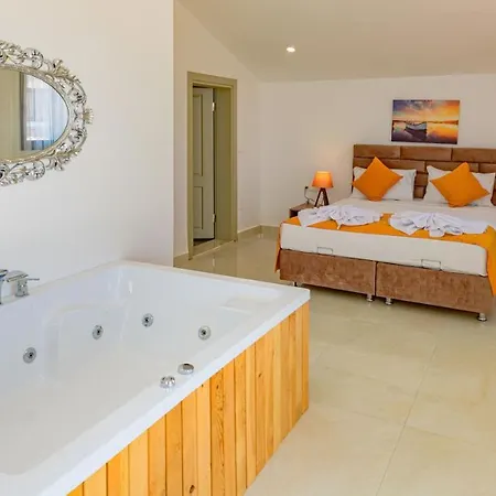 Atlantis- 4 Bedroom Holiday Villa In Hisaronu 빌라