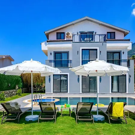 ヴィラ Atlantis- 4 Bedroom Holiday Villa In Hisaronu オルデニズ