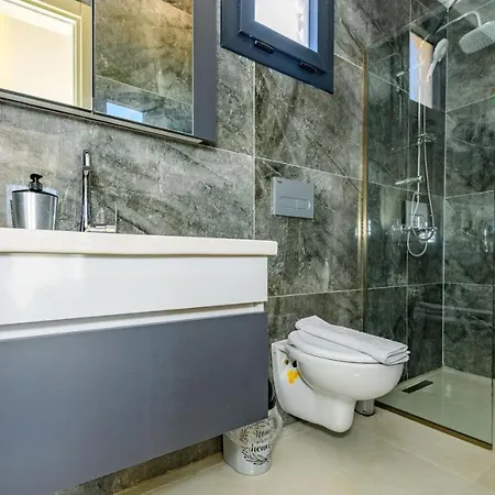 Atlantis- 4 Bedroom Holiday Villa In Hisaronu ヴィラ *