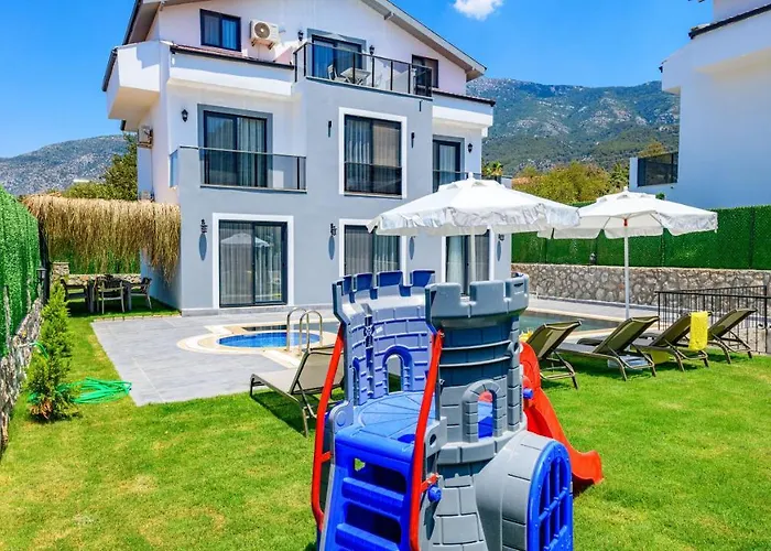 Atlantis- 4 Bedroom Holiday Villa In Hisaronu Villa
