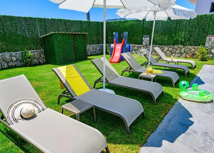 Villa Atlantis- 4 Bedroom Holiday Villa In Hisaronu