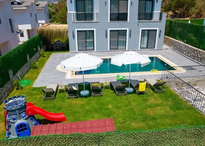 Atlantis- 4 Bedroom Holiday Villa In Hisaronu Villa