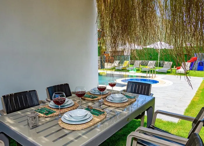 Atlantis- 4 Bedroom Holiday Villa In Hisaronu Villa