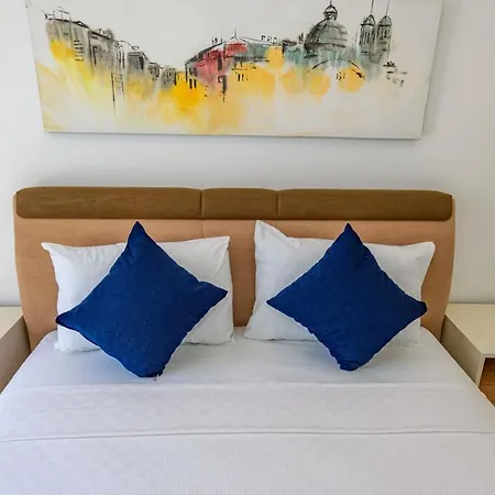 Atlantis- 4 Bedroom Holiday Villa In Hisaronu Oludeniz